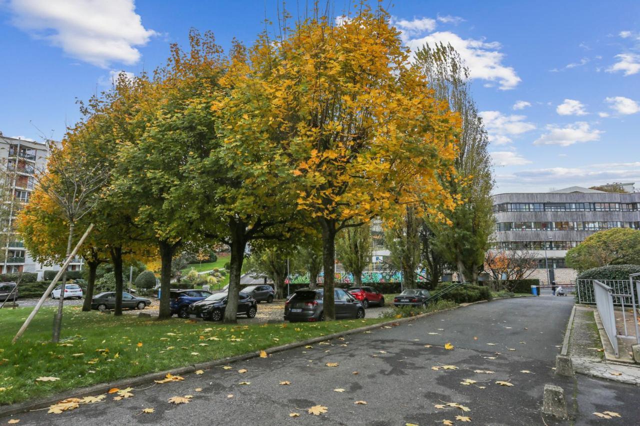 Chic Apart With Parking Daire Chaville Dış mekan fotoğraf